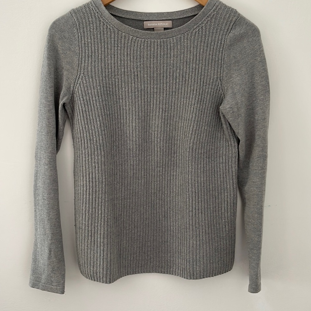 Banana Republic Gray Sweater
